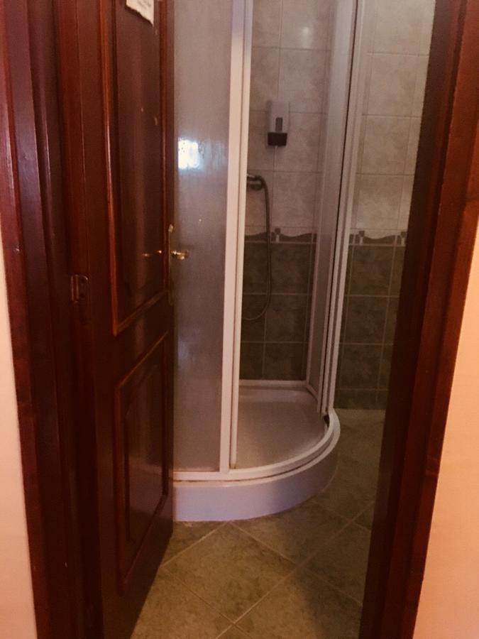 Hotel Rózsakert Panzió Nyíregyháza Exterior foto