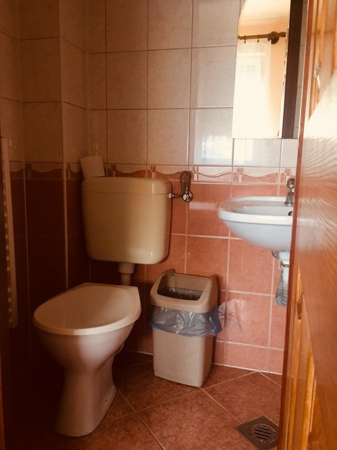 Hotel Rózsakert Panzió Nyíregyháza Exterior foto