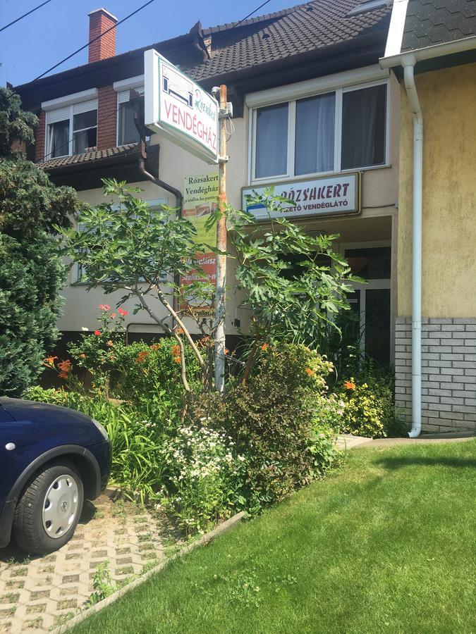 Hotel Rózsakert Panzió Nyíregyháza Exterior foto